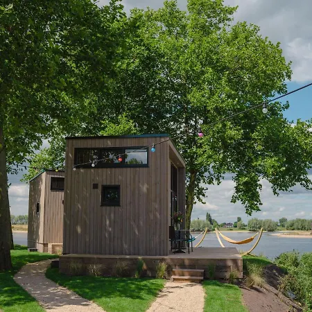 Tiny House By Dutch Waterfront Retreat * Maurik