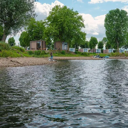 Tiny House By Dutch Waterfront Retreat * Maurik