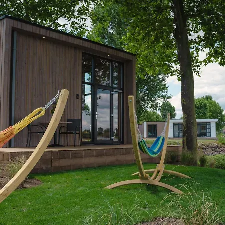 Tiny House By Dutch Waterfront Retreat Prázdninový dům Maurik